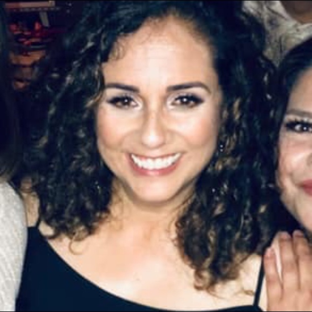 Meet your Posher, Yvonne